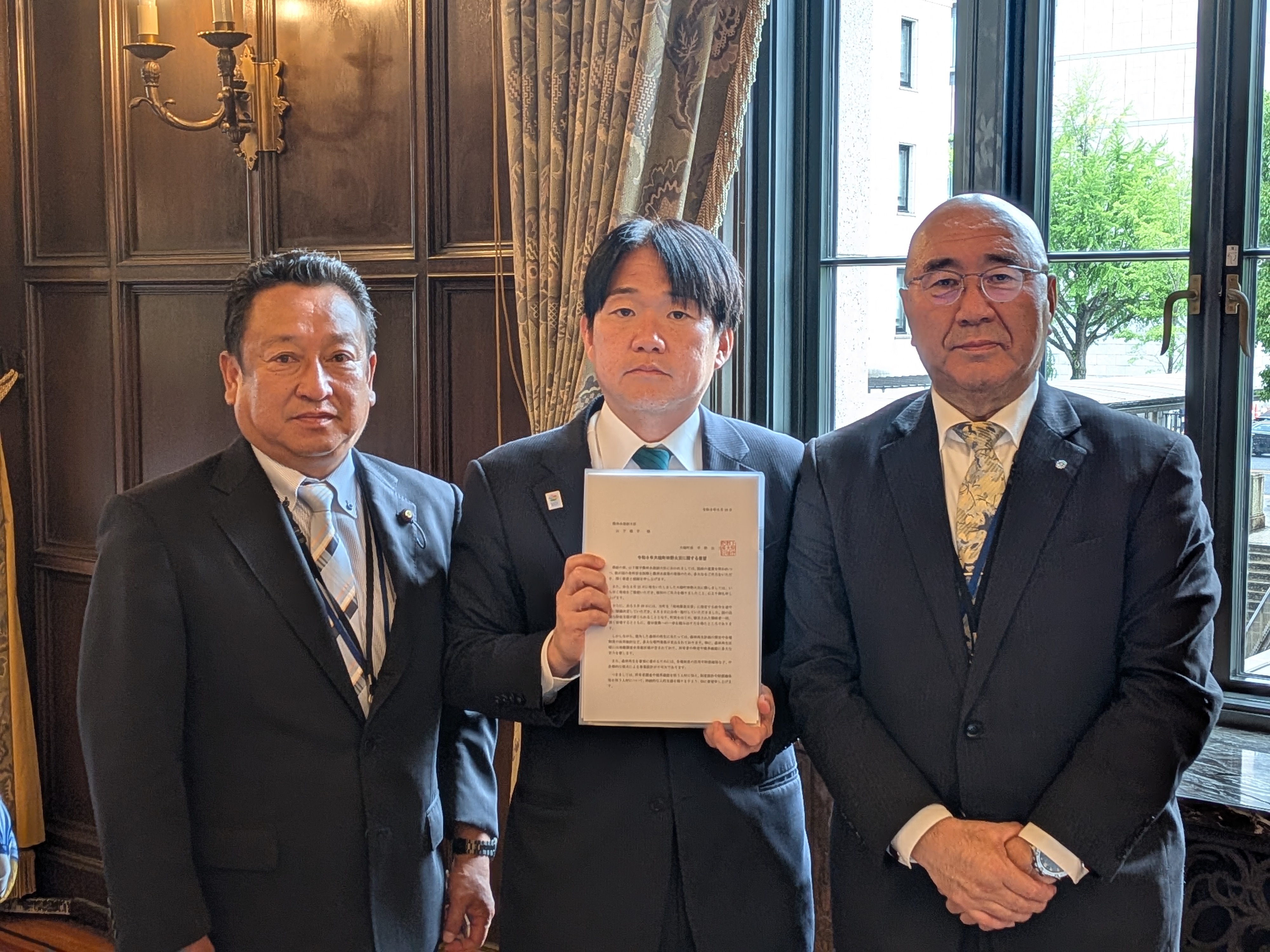 3_山下雄平農林水産副大臣.jpg