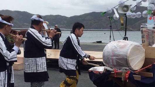 城山虎舞祭り風景