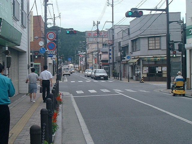 元十字屋前
